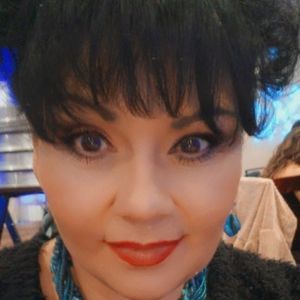 Meet your Posher, Sonia